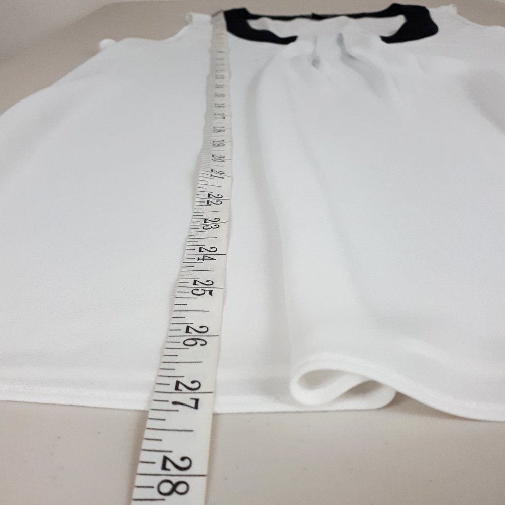 Spense Ivory Sleeveless Blouse - Picture 6 of 11